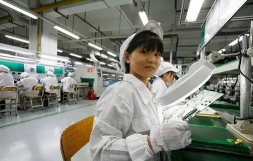 Китайские рабочие саботируют производство PlayStation 4 - изображение обложка