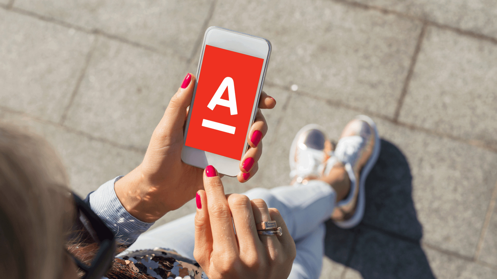 Клиенты белорусского «Альфа-Банка» не смогут совершать покупки в играх и приложениях - изображение обложка