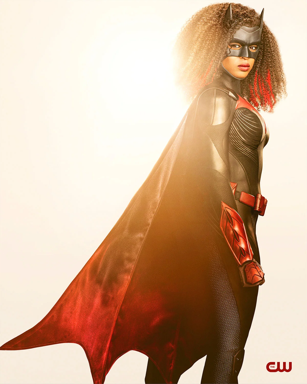 Канал The CW показал новую ведущую актрису «Бэтвумен» в образе - фото 2