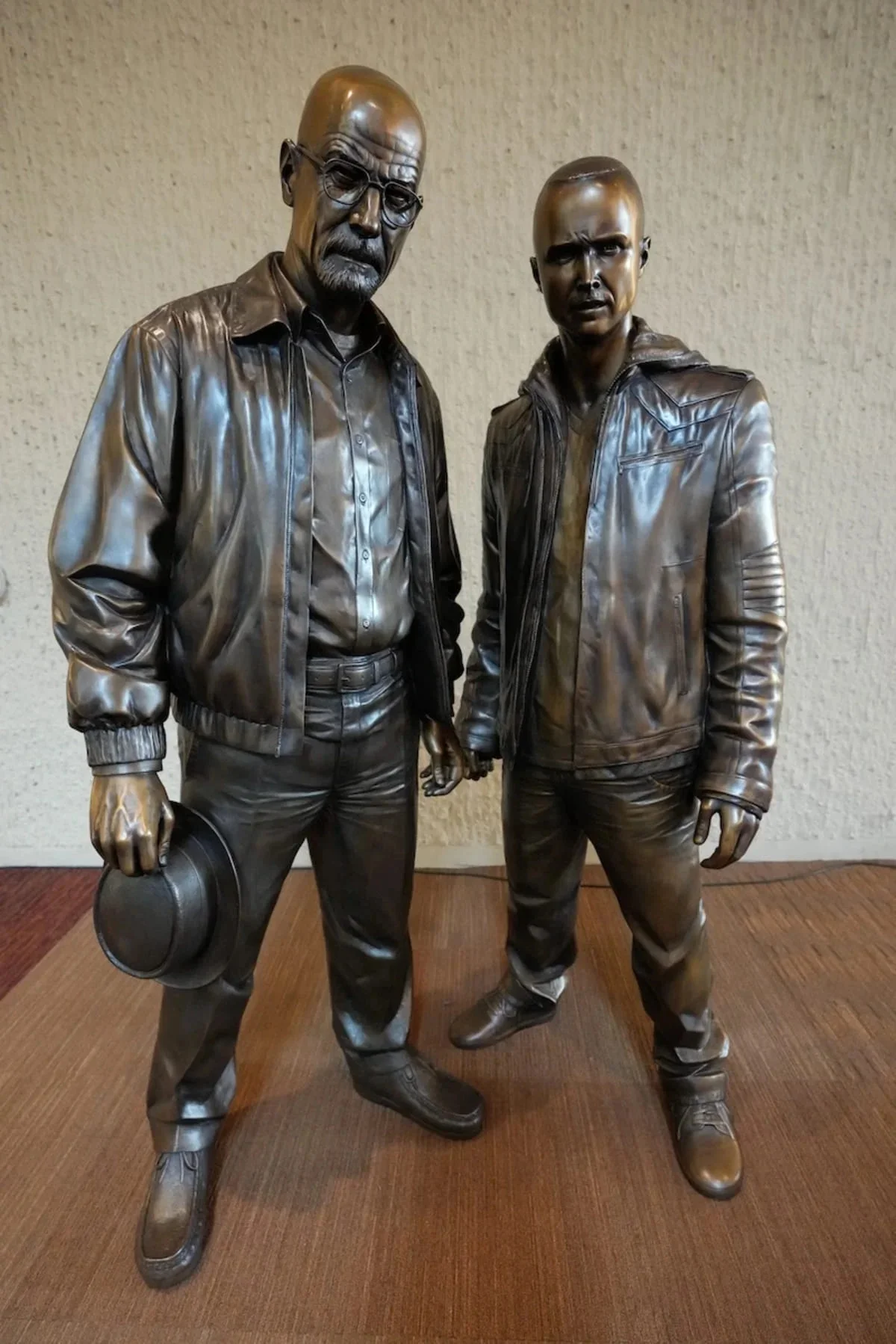 В Альбукерке установили статуи героев сериала «Во все тяжкие» - фото 1