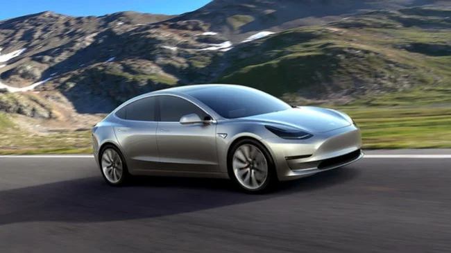 Tesla Model 3 и первый трейлер Top Gear с новыми ведущими - фото 1
