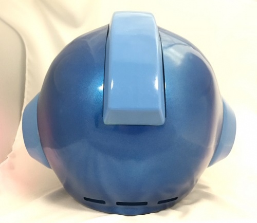 Capcom выпустит в продажу шлем Мегамена - фото 2