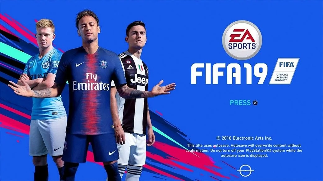 Трое за одного Роналду: EA поменяла обложку и меню FIFA 19. - фото 1