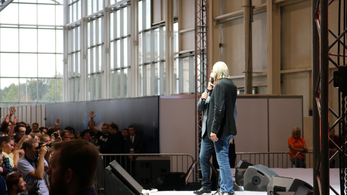 Игромир и Comic Con Russia 2017, день 3: выступление Кристофера Ллойда - фото 1