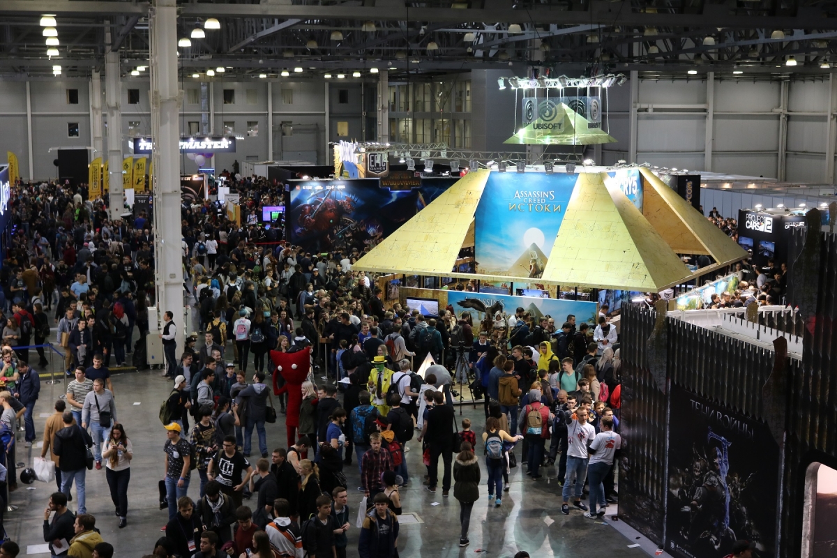 Игромир и Comic Con Russia 2017, день 3: выступление Кристофера Ллойда - фото 8