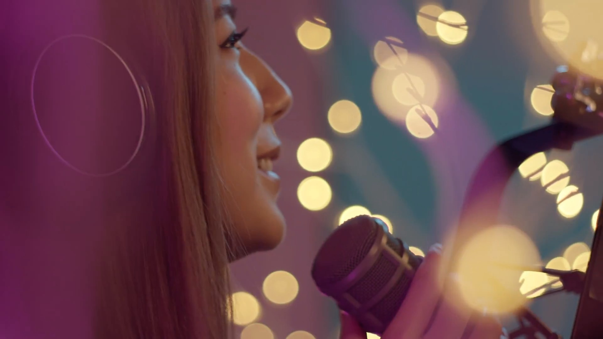 Стриминговый сервис выпустил свою первую игру Twitch Sings - изображение обложка