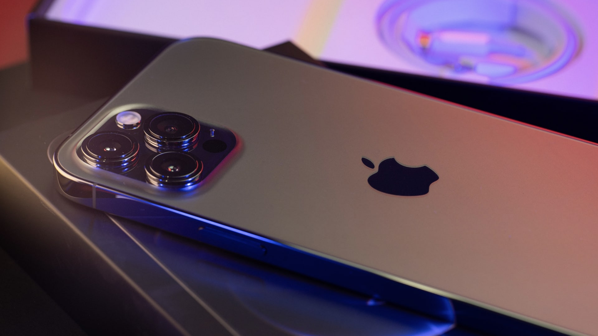 iPhone родом из Индии выйдет всего на пару месяцев позже «китайского брата» - изображение обложка