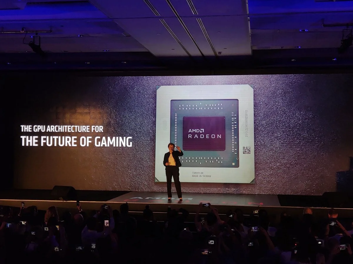 AMD представила семейство графических карт Radeon RX 5000 - фото 1