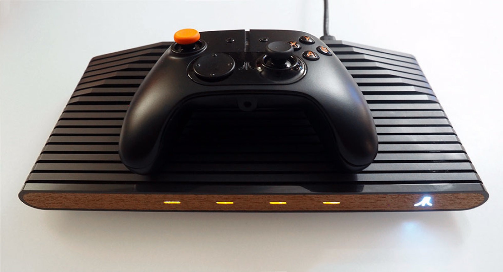 «Ностальгическая» консоль Atari VCS получит улучшенный процессор - изображение обложка