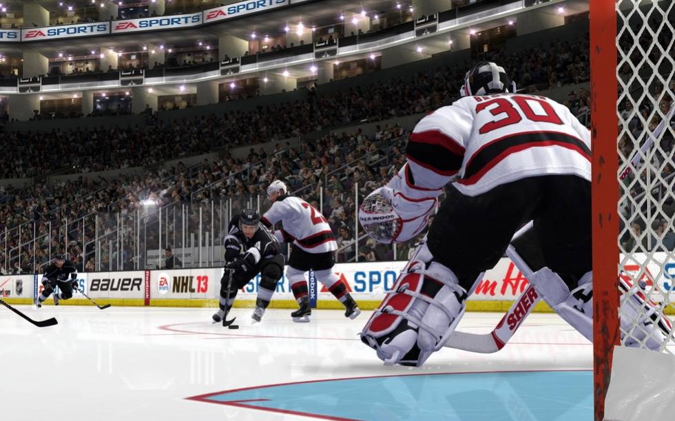 ЕА выпустила пробную версию NHL 13 - изображение обложка