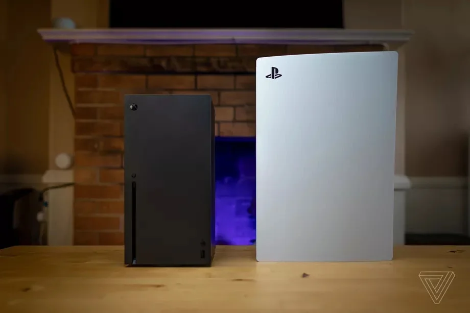 Журналисты распаковали PlayStation 5 и сравнили её с PS4, PS3, PS2 и PS1 - фото 3