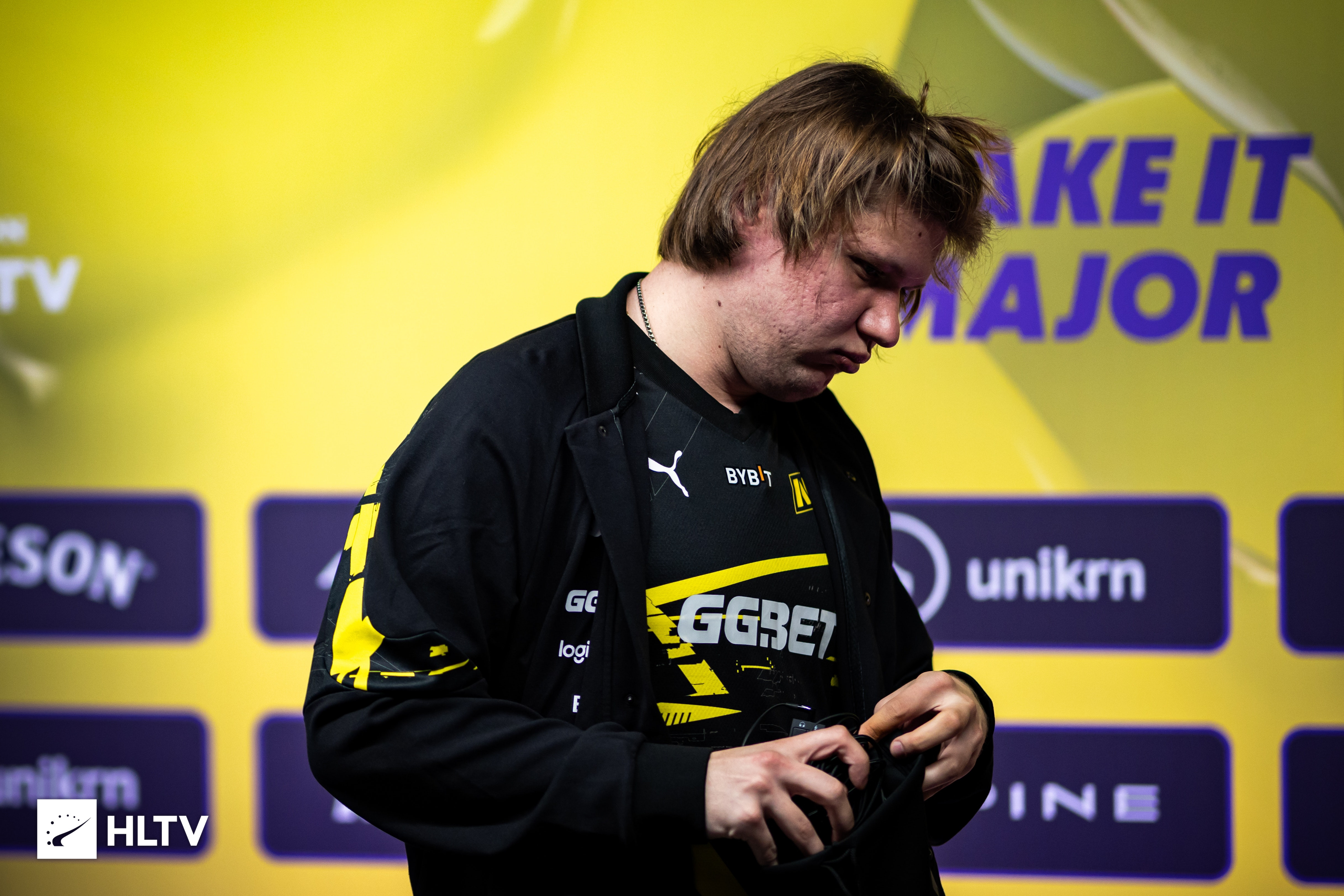 NaVi однозначно не сыграет на BLAST Premier: Spring Finals - изображение обложка