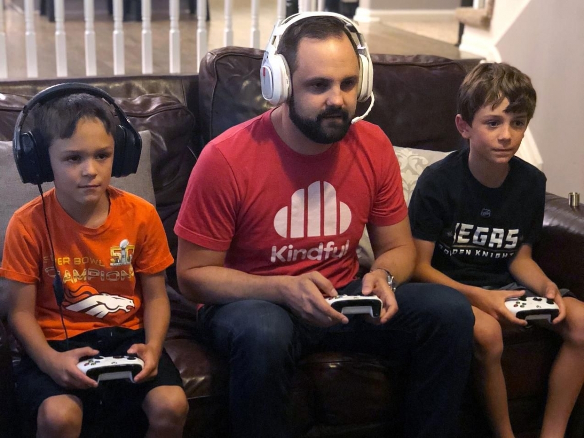 Родители начали нанимать своим детям тренеров по Fortnite - изображение 1 Родители начали нанимать своим детям тренеров по Fortnite - фото 1