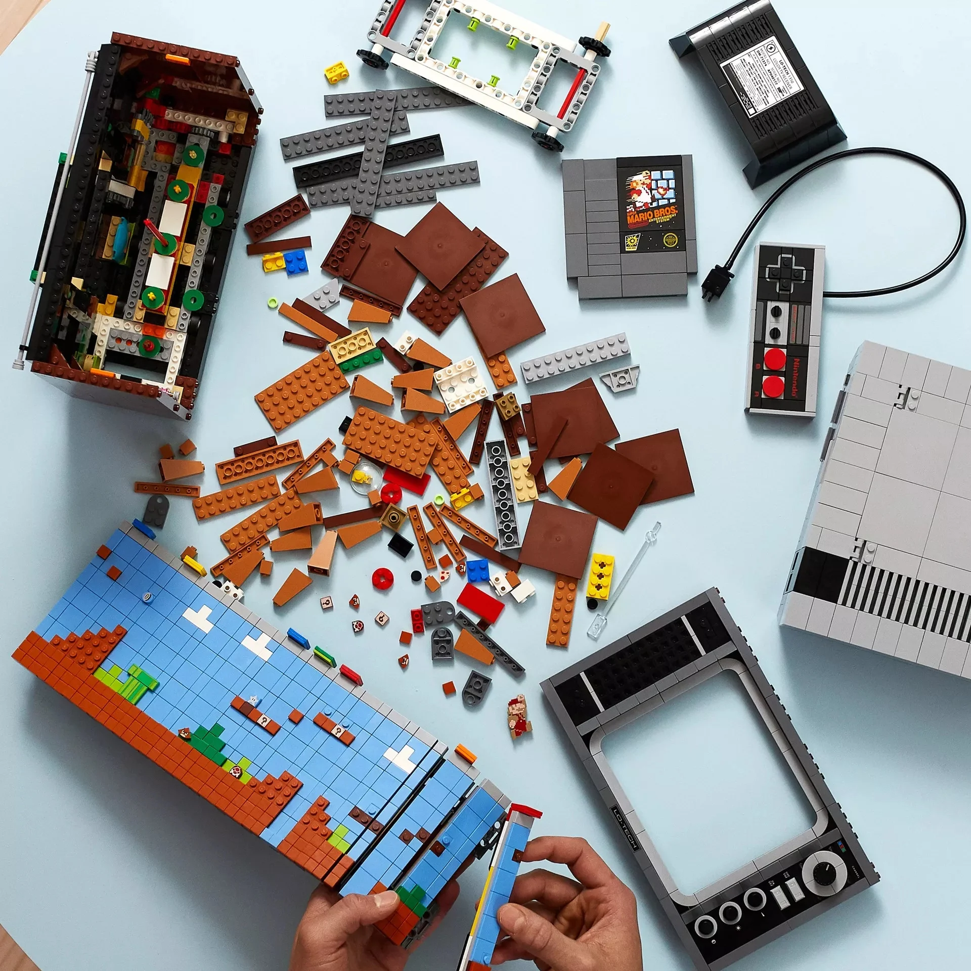LEGO и Nintendo анонсировали конструктор с NES, геймпадом и телевизором - фото 1