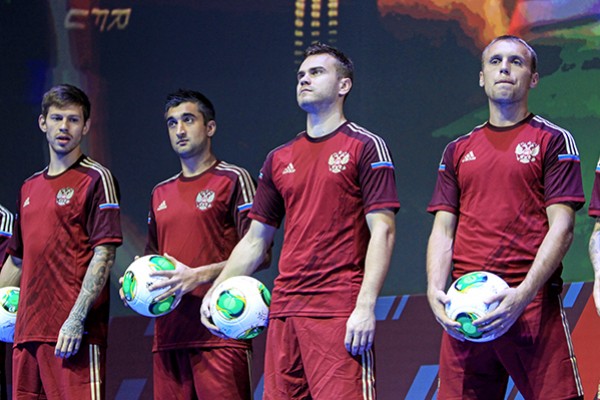 «Игромания.ру» завершает формирование сборной России в FIFA World - изображение обложка
